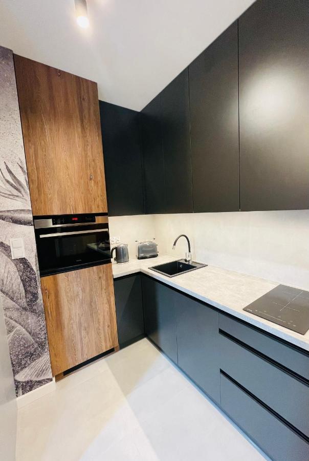 Apartamenty Zlota 15-Lotnicza Street Kielce Bagian luar foto